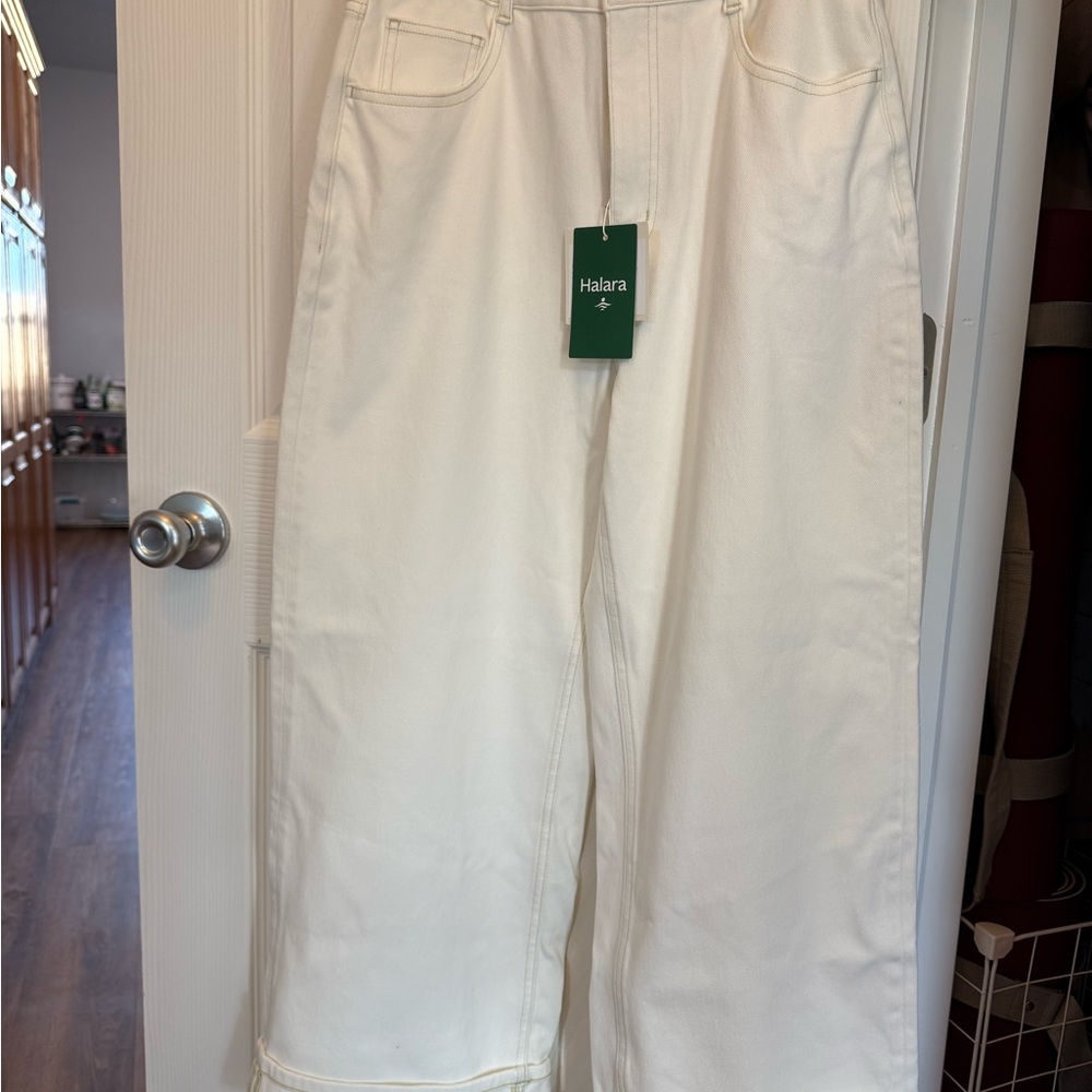 Halara White Wide-Leg Jeans